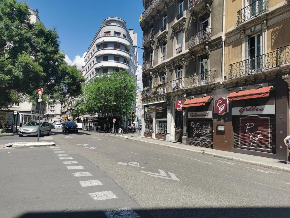 Bel Appartement Charme Ancien Dans Quartier Anime Grenoble Dış mekan fotoğraf